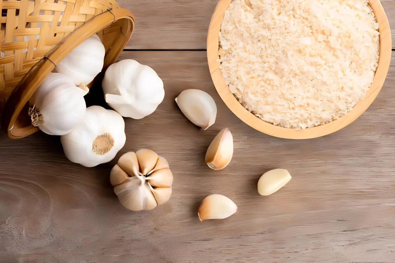 how to mince garlic with a knife