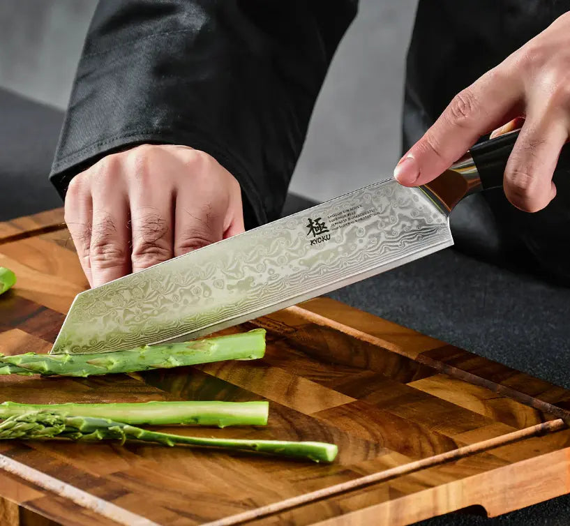 Kiritsuke vs Santoku: A Detailed Guide to Japanese Knives